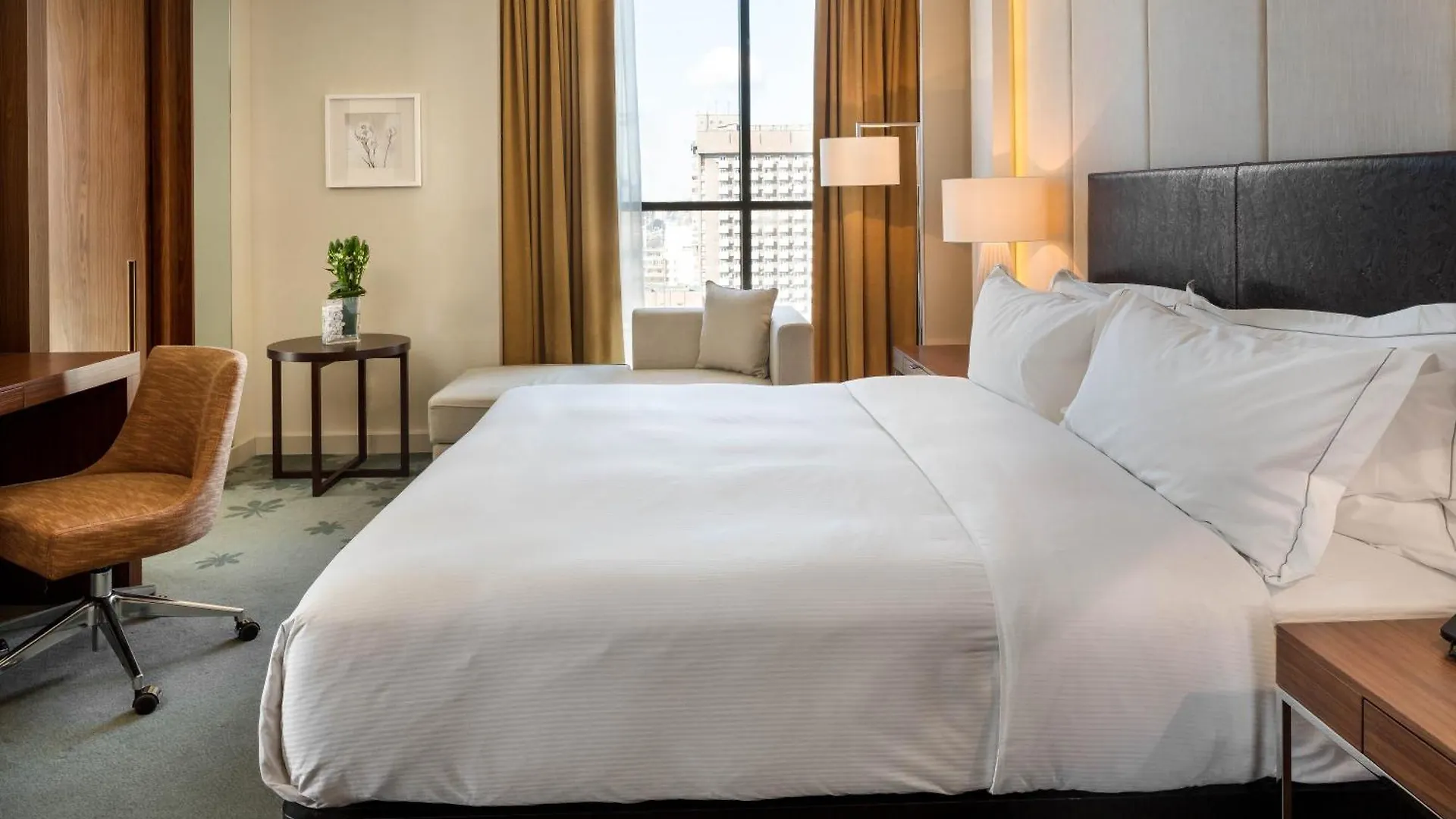 מלון Hilton קייב 5*,  אוקראינה