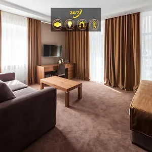 Hotel Crystal