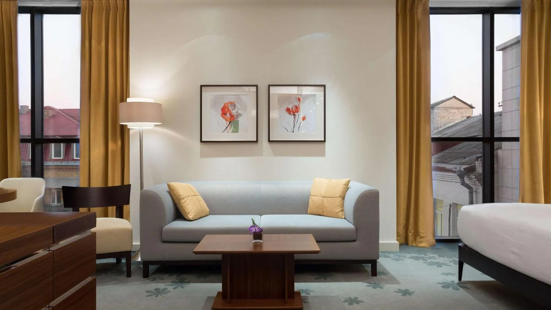 Hilton Kyiv Hotel 5*,  Ukraine